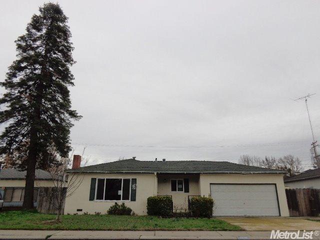 1410 Schulenberg Ave, Modesto, CA 95350 photo 1