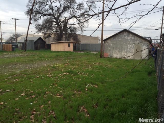 114 Laurel St, Modesto, CA 95354 photo 3