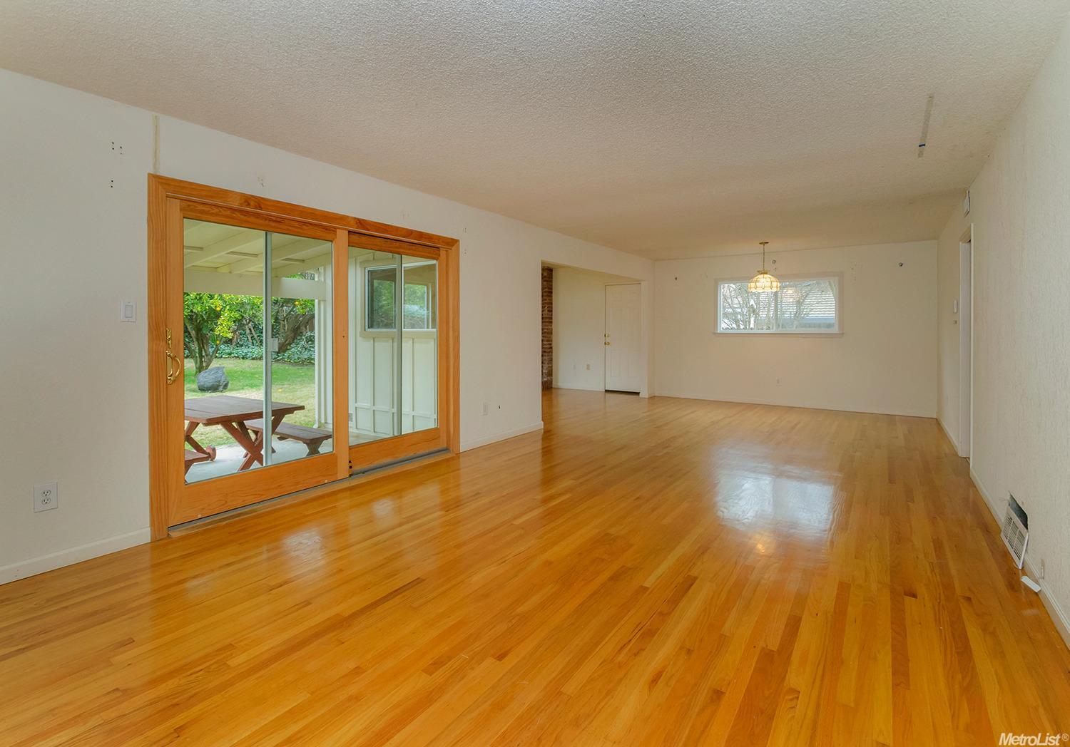 4001 Linus Way, Carmichael, CA 95608 photo 4