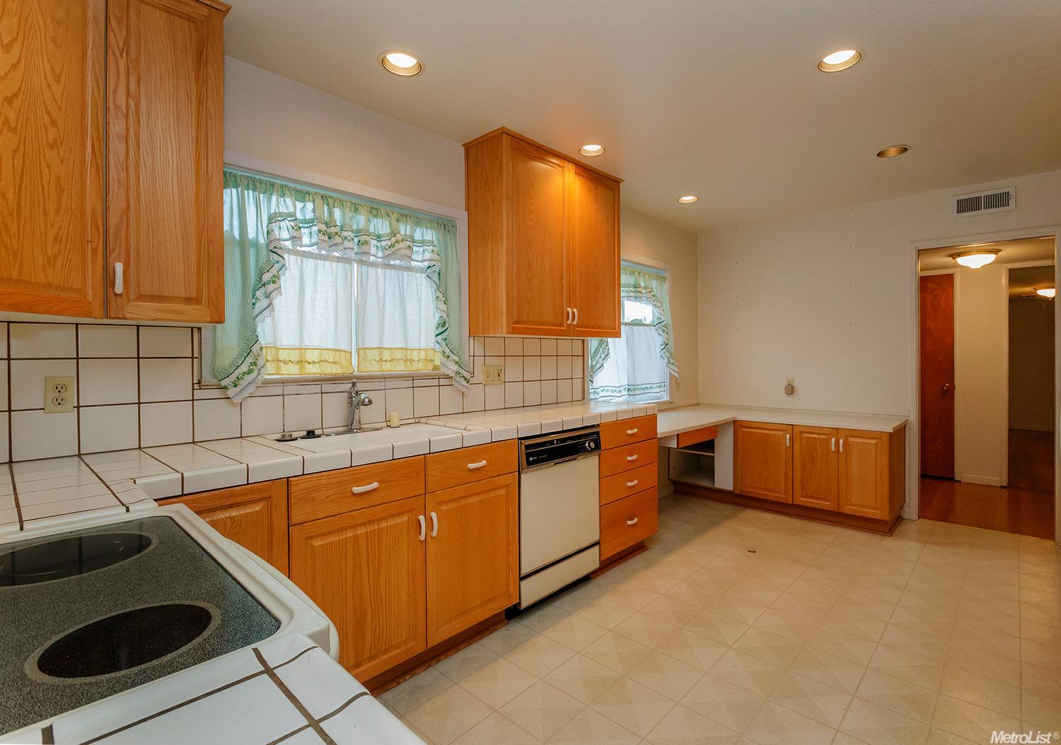 4001 Linus Way, Carmichael, CA 95608 photo 9