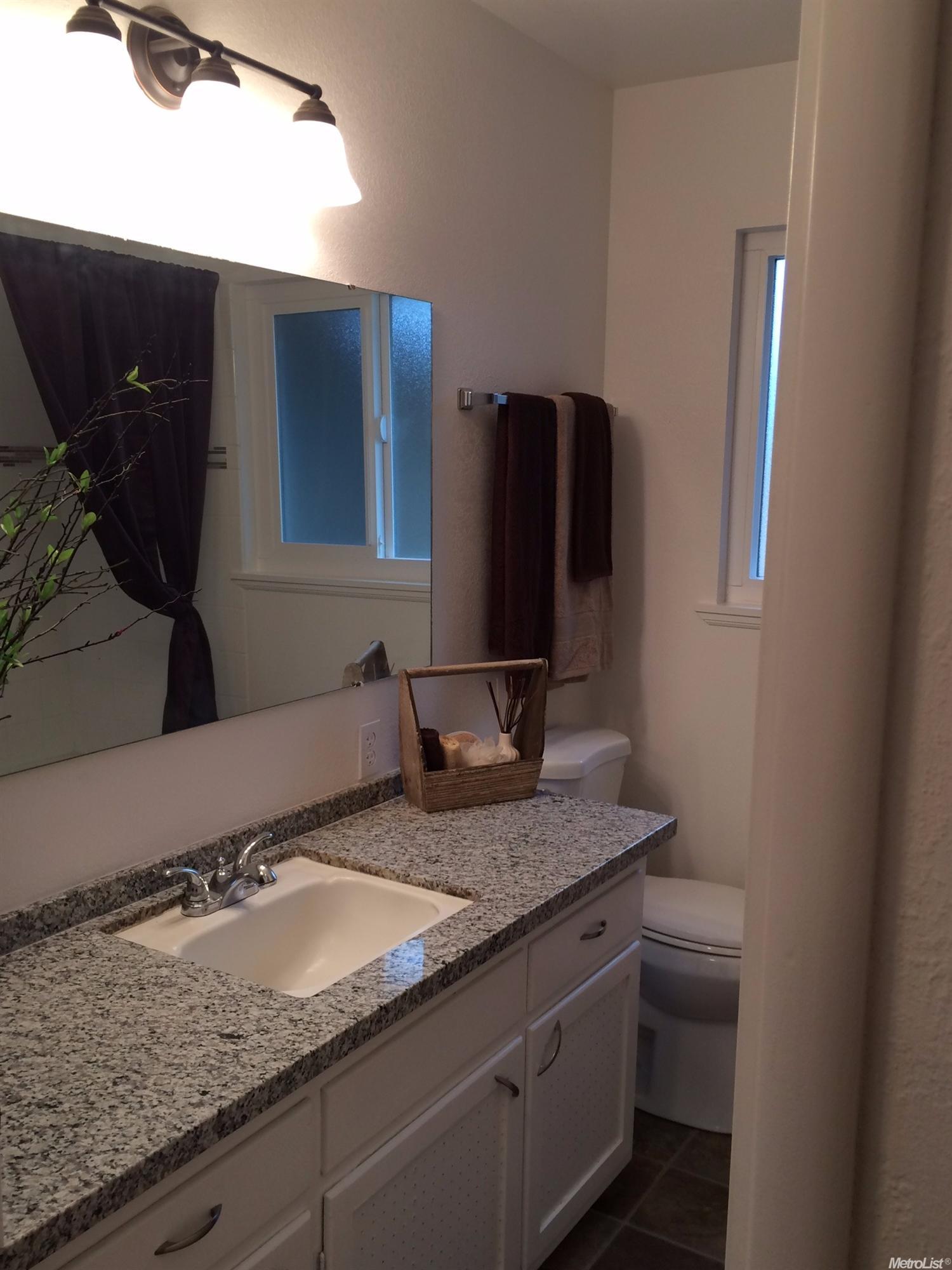 1706 Locke Rd, Modesto, CA 95355 photo 8