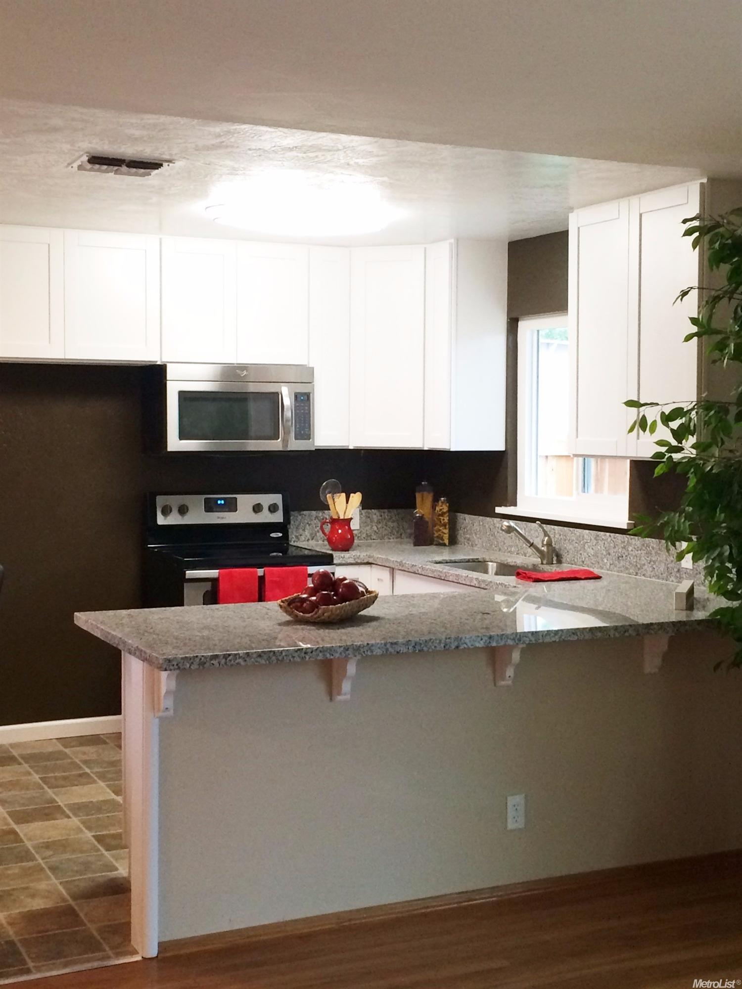 1706 Locke Rd, Modesto, CA 95355 photo 2