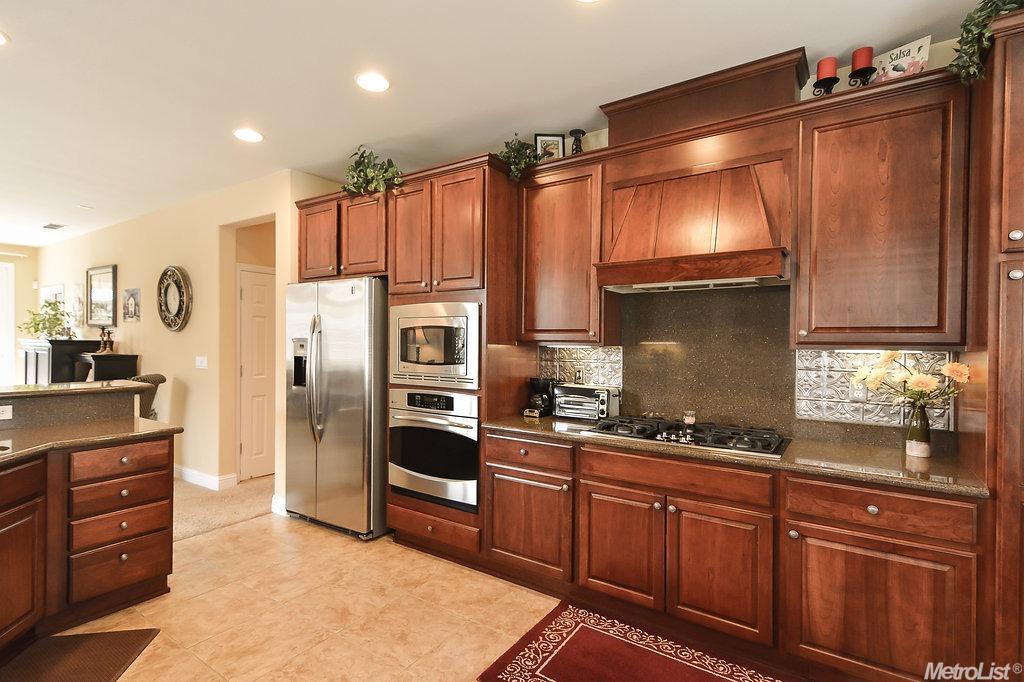 2244 Bellchase Dr, Manteca, CA 95336 photo 2