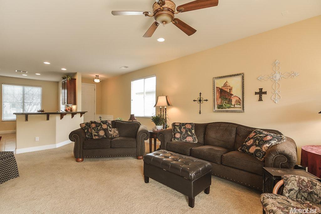2244 Bellchase Dr, Manteca, CA 95336 photo 5