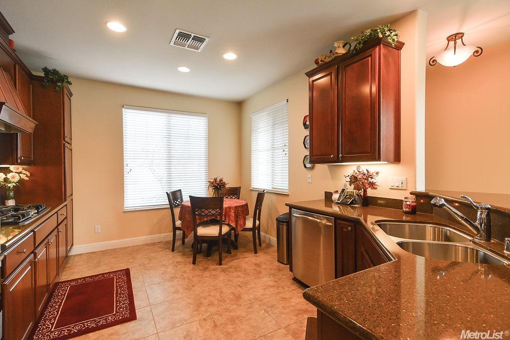 2244 Bellchase Dr, Manteca, CA 95336 photo 7