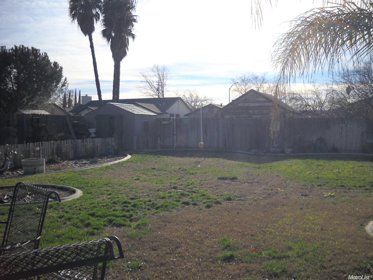 225 Tyler St, Patterson, CA 95363 photo 15
