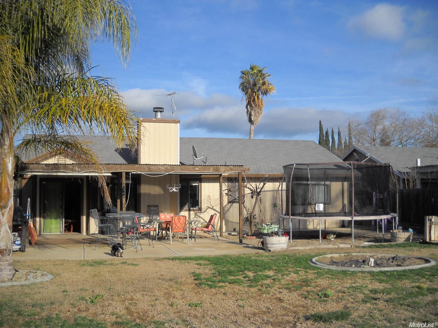 225 Tyler St, Patterson, CA 95363 photo 14