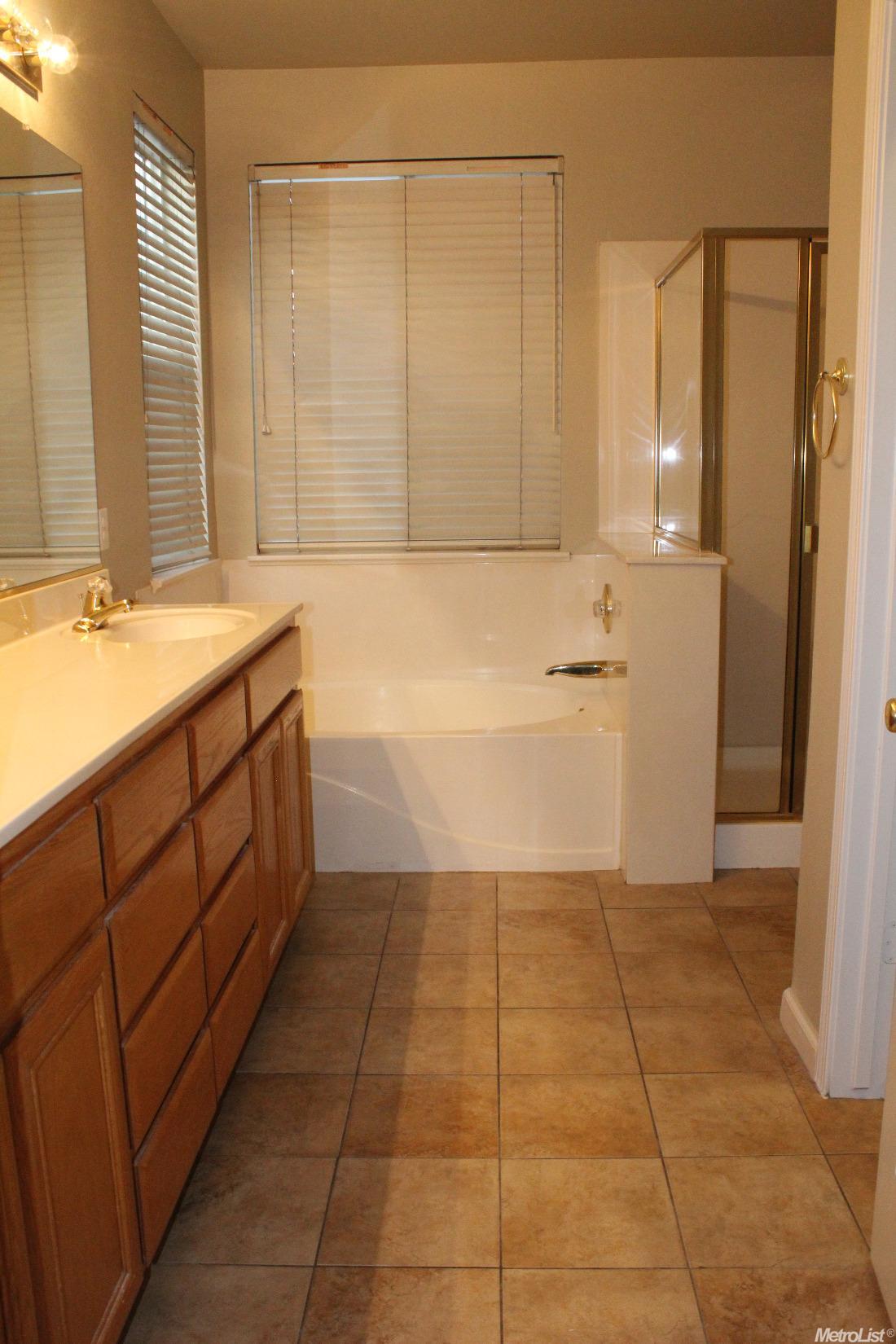 4205 Heritage Ct, Modesto, CA 95356 photo 13