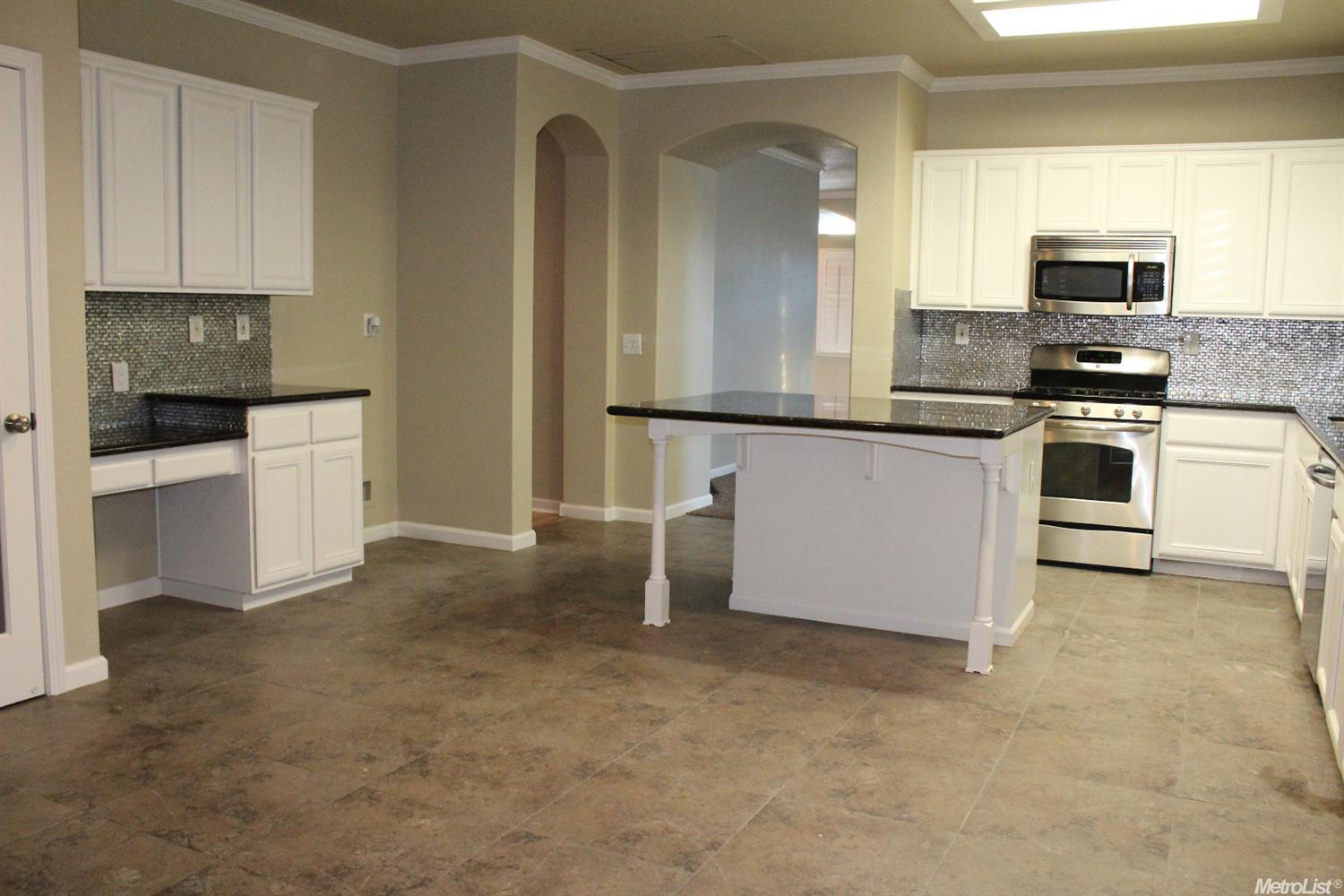 4205 Heritage Ct, Modesto, CA 95356 photo 6