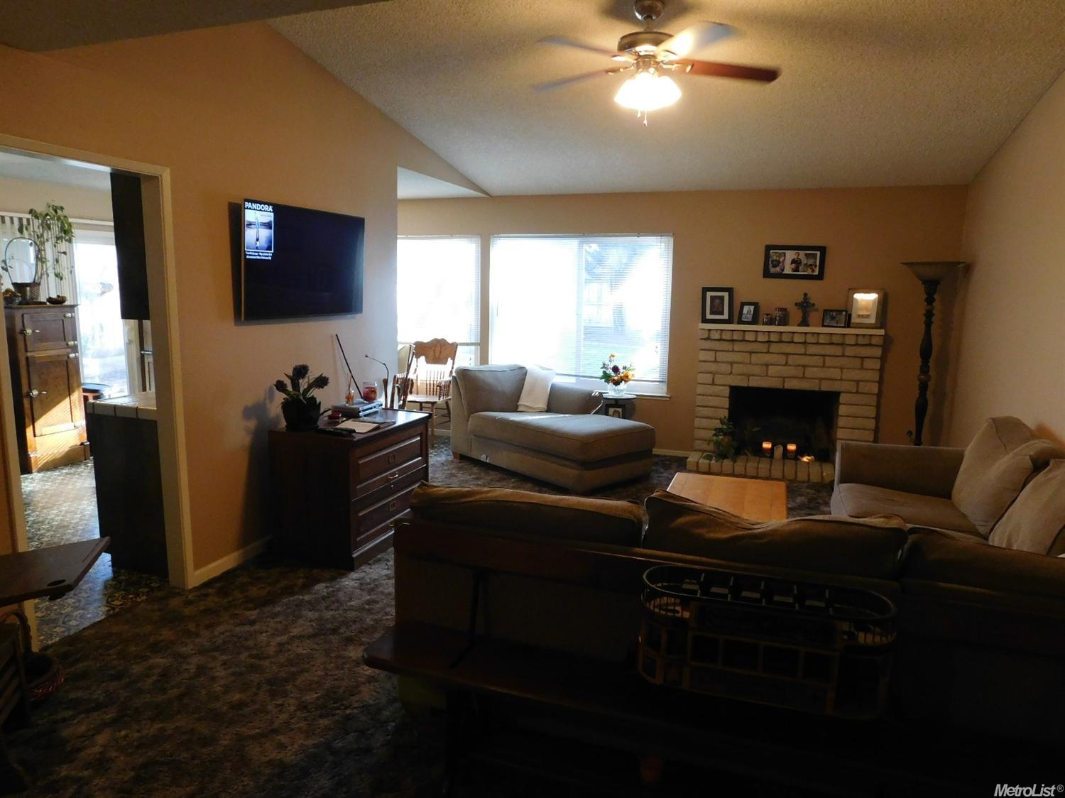 830 Groveland Ct, Merced, CA 95340 photo 4