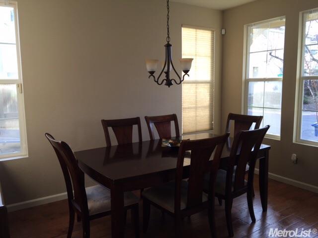 584 Given St, Folsom, CA 95630 photo 4