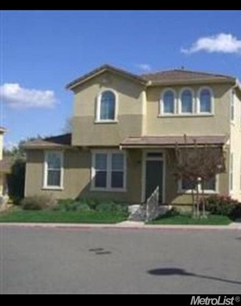 584 Given St, Folsom, CA 95630 photo 1