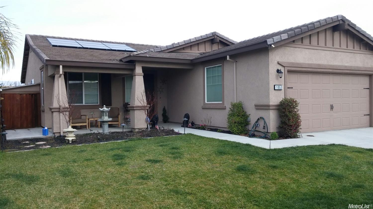 1053 Alba St, Manteca, CA 95337 photo 2
