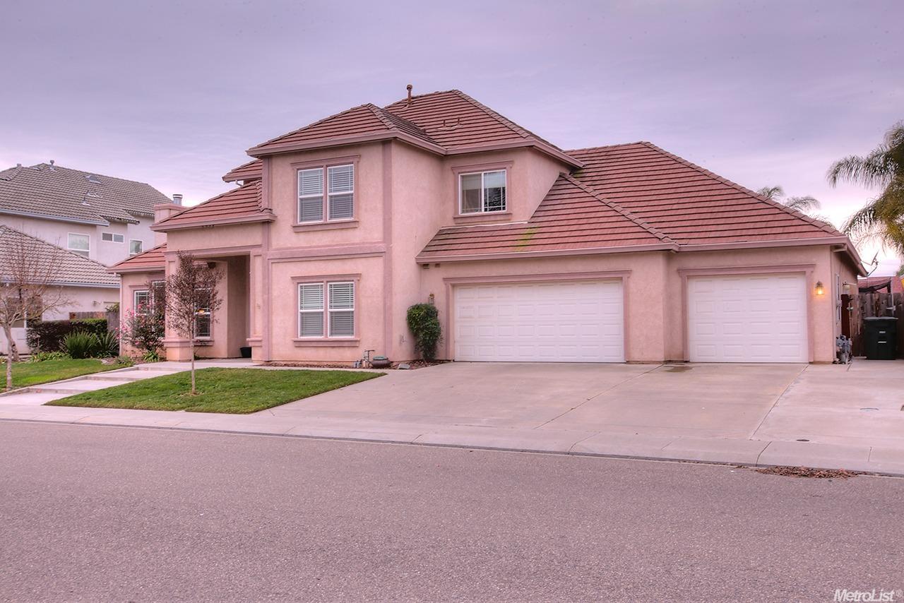 2205 Phar Lap Ave, Modesto, CA 95355 photo 2