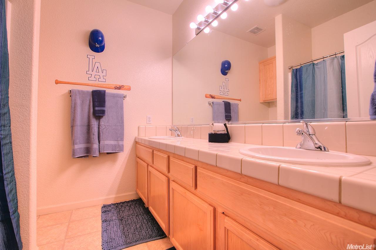 2205 Phar Lap Ave, Modesto, CA 95355 photo 19