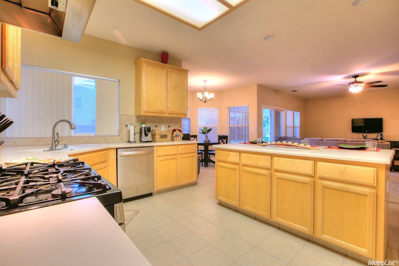 2205 Phar Lap Ave, Modesto, CA 95355 photo 9