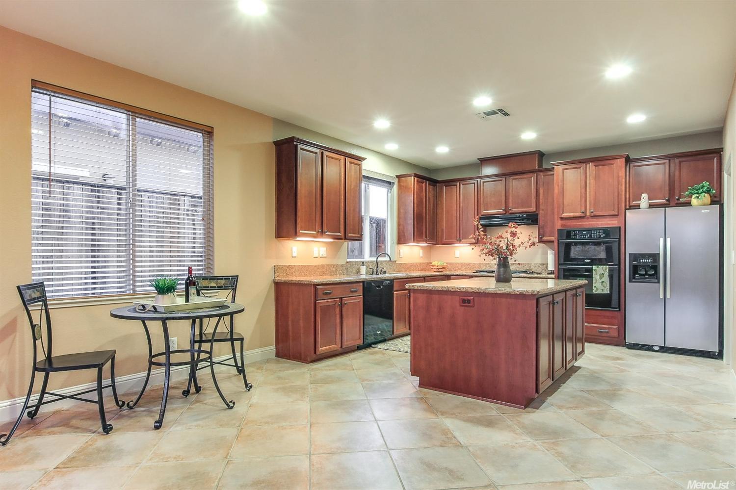 1677 Abilene Cir, Rocklin, CA 95765 photo 17