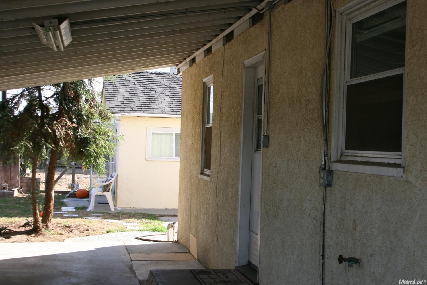 2106 6th St, Hughson, CA 95326 photo 8