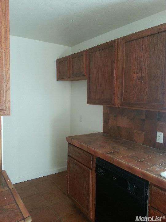 224 Kelley St, Modesto, CA 95354 photo 7