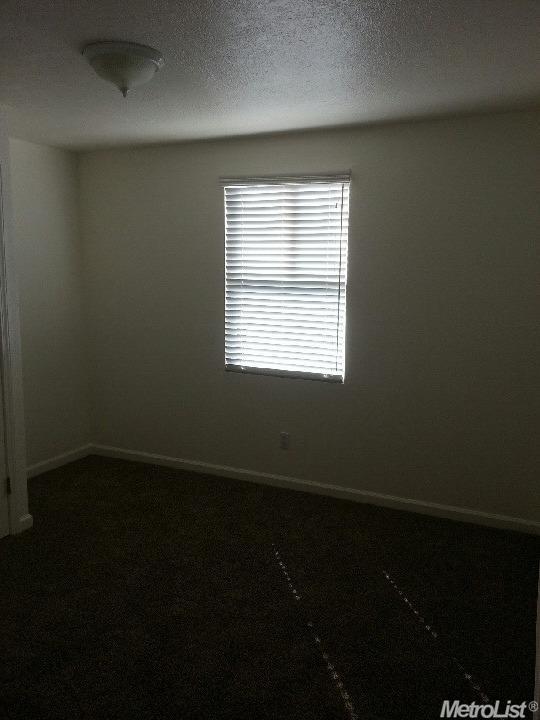 224 Kelley St, Modesto, CA 95354 photo 9
