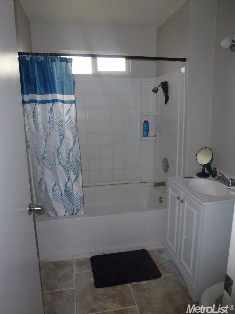 120 Pleasant St, Modesto, CA 95354 photo 8