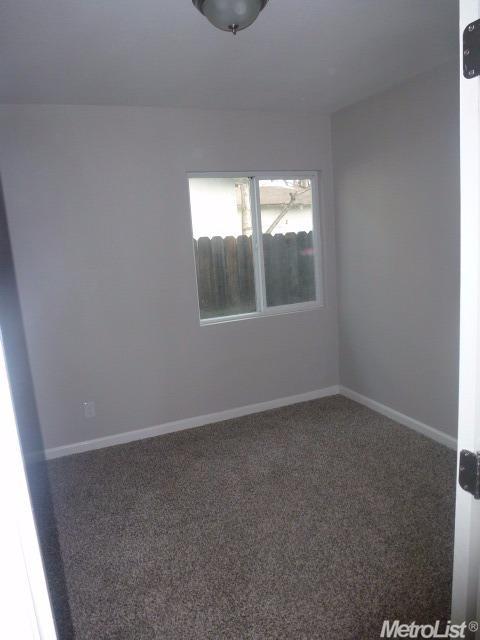 120 Pleasant St, Modesto, CA 95354 photo 6