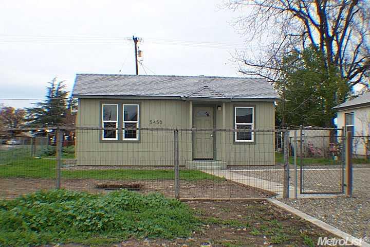 5450 8th St, Keyes, CA 95328 photo 1