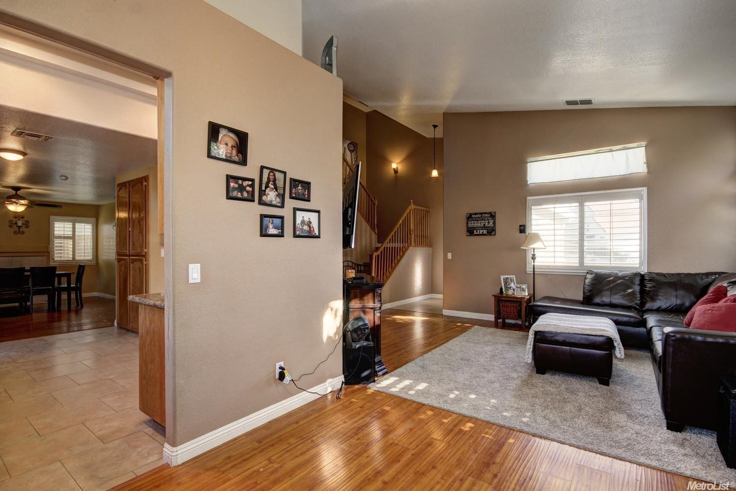 8229 Trieste Ct, Antelope, CA 95843 photo 5