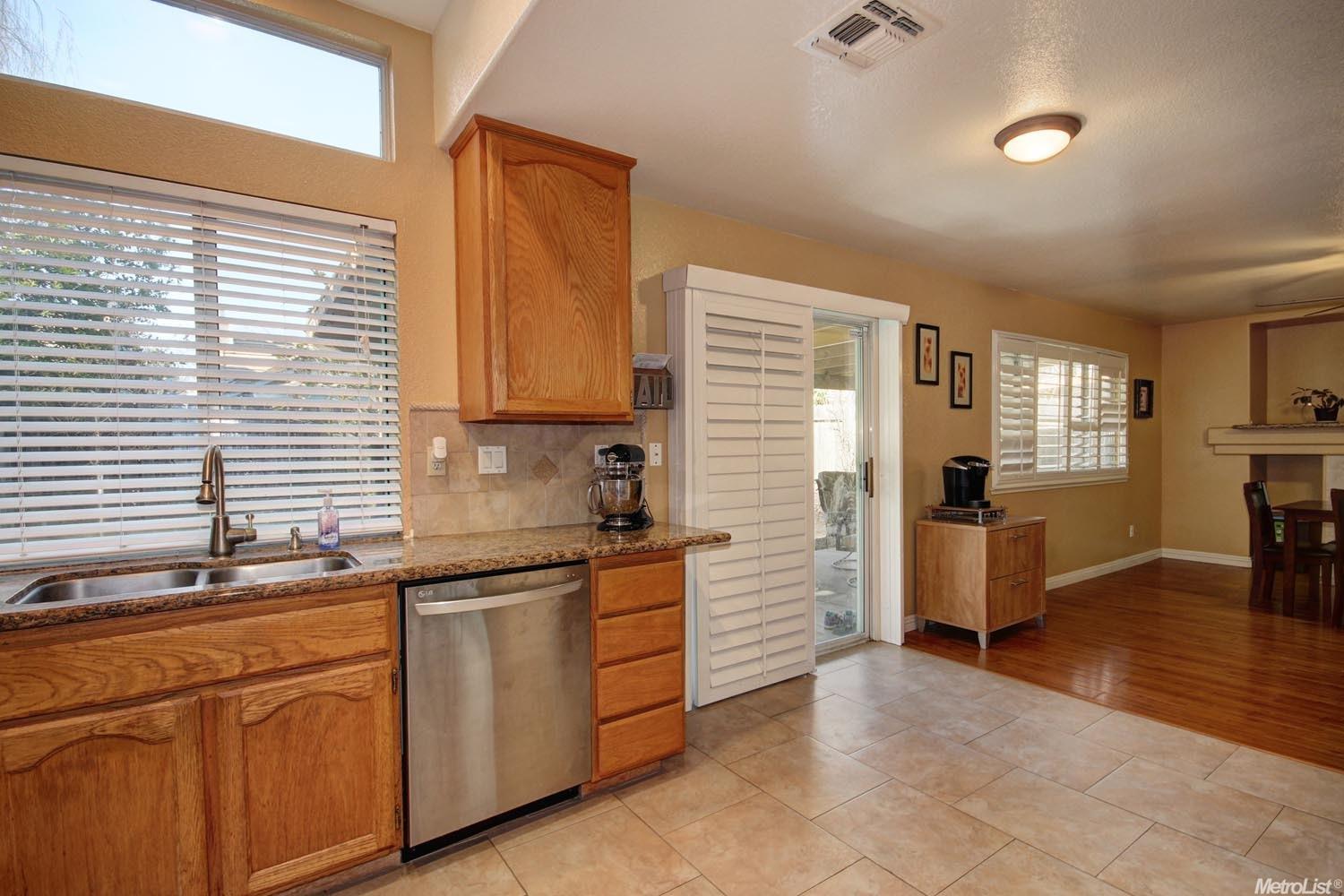 8229 Trieste Ct, Antelope, CA 95843 photo 14