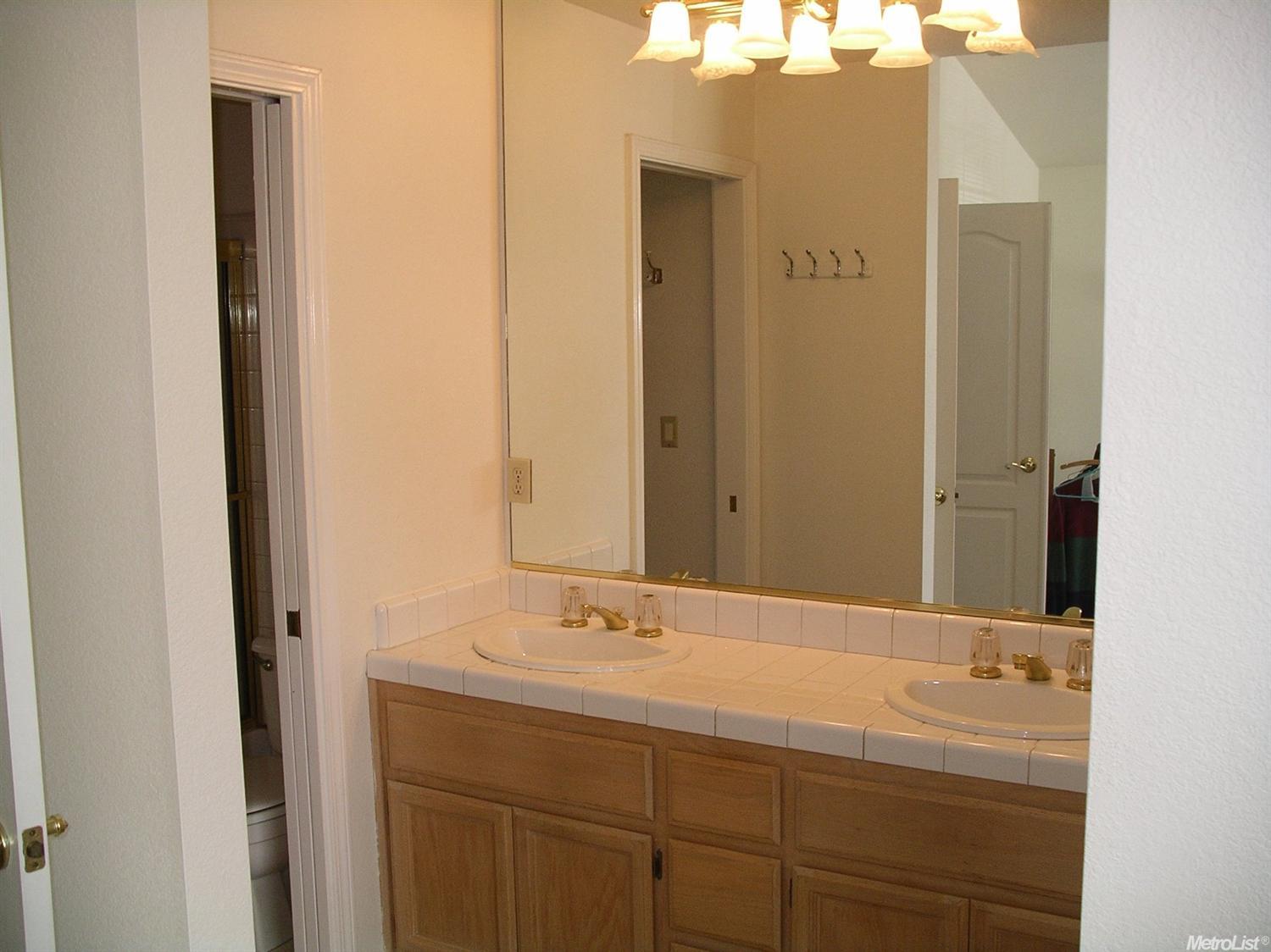 3925 Cyrus Ln, Carmichael, CA 95608 photo 16