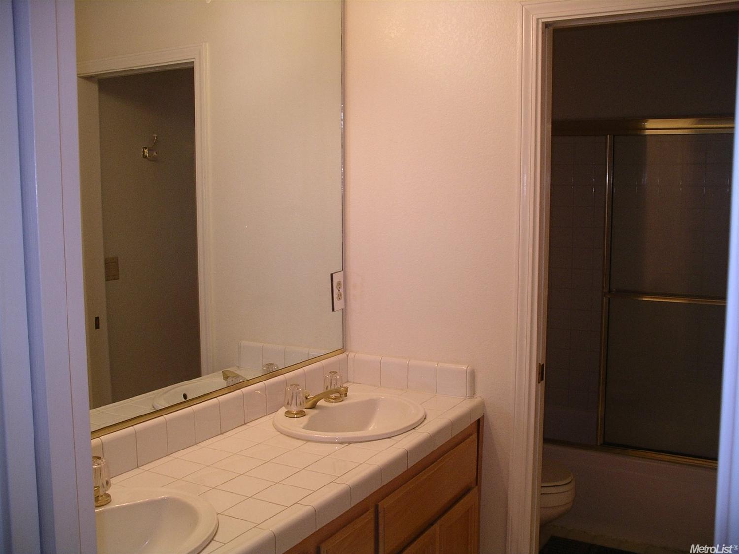 3925 Cyrus Ln, Carmichael, CA 95608 photo 19