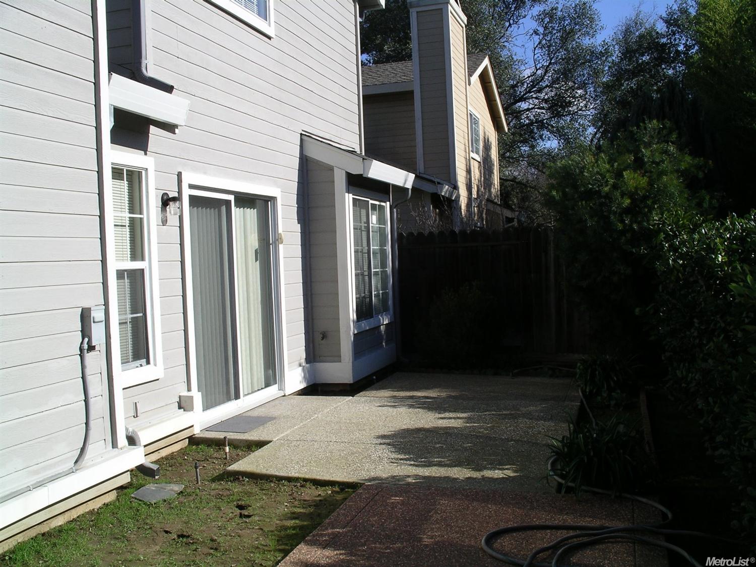 3925 Cyrus Ln, Carmichael, CA 95608 photo 4