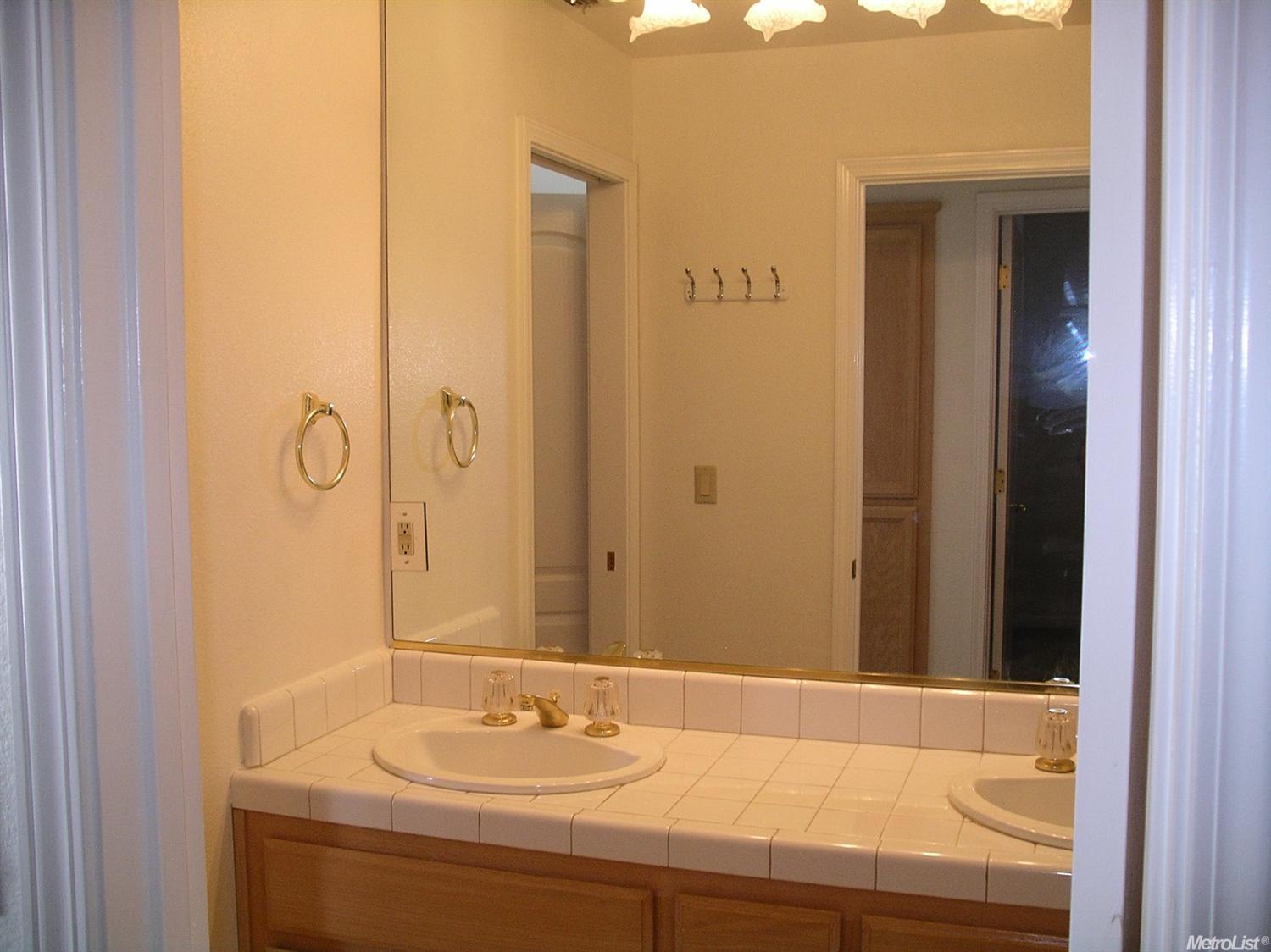 3925 Cyrus Ln, Carmichael, CA 95608 photo 18