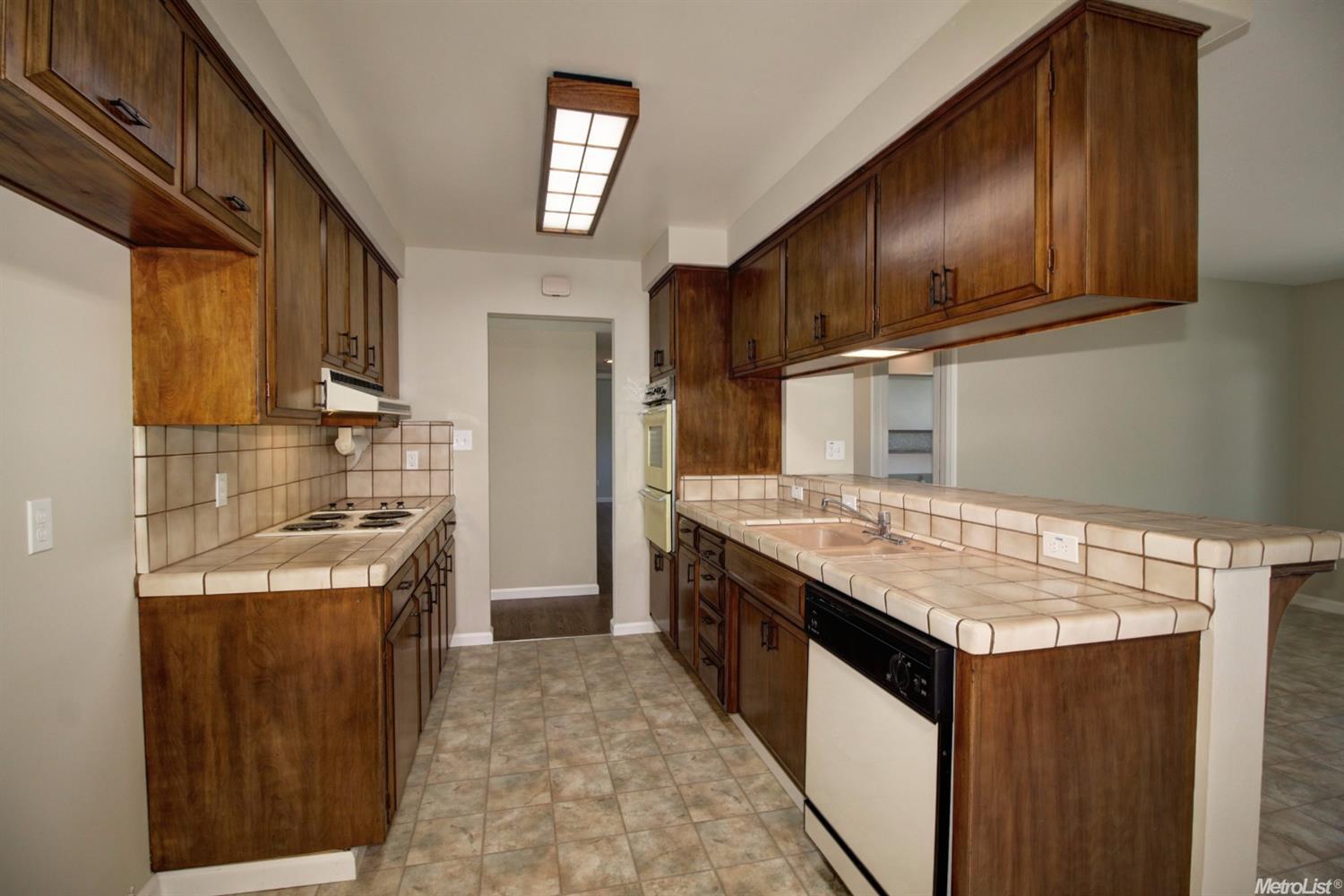 6409 Rampart Dr, Carmichael, CA 95608 photo 12