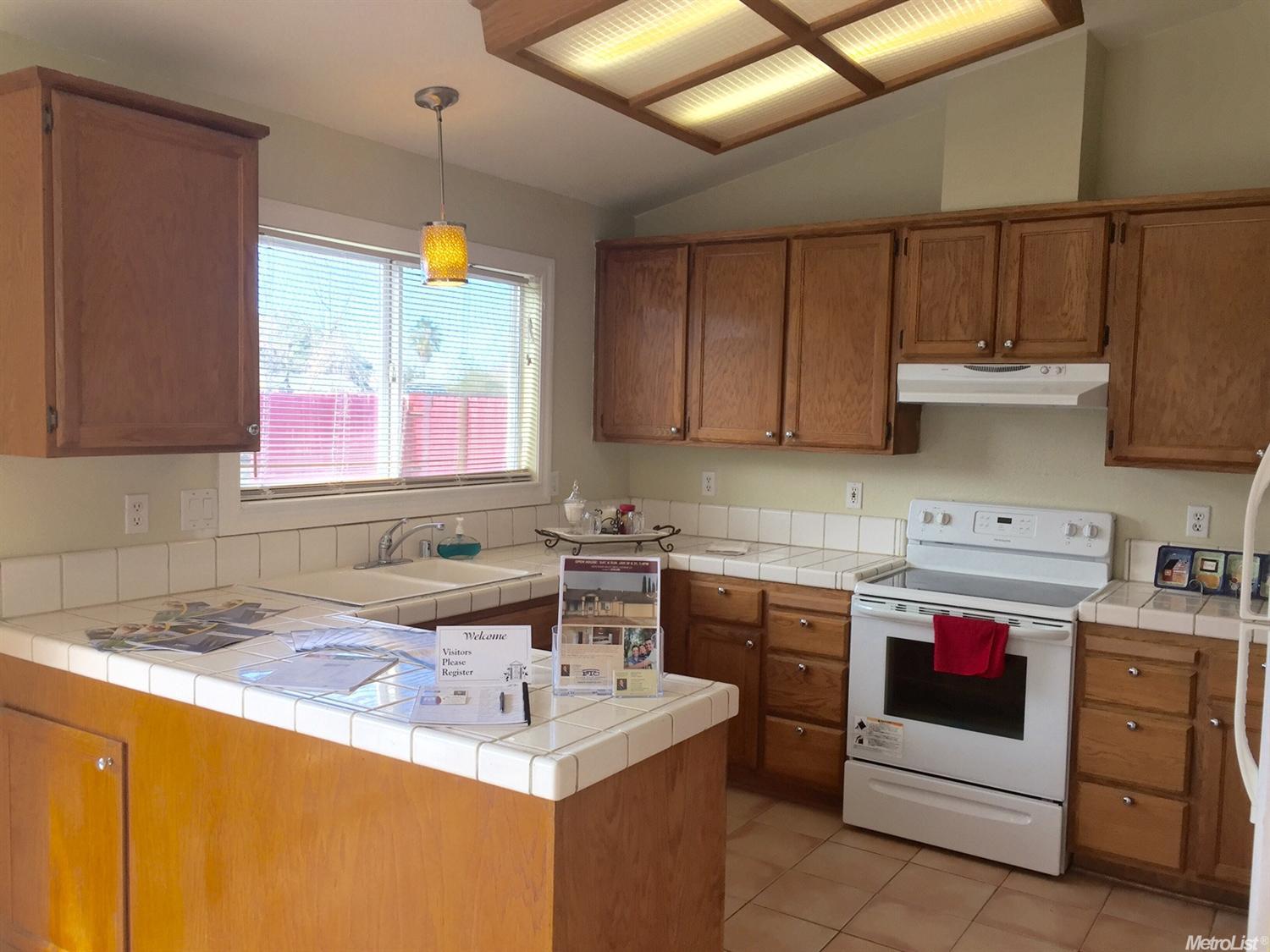 14575 Cedar Valley Dr, Lathrop, CA 95330 photo 11