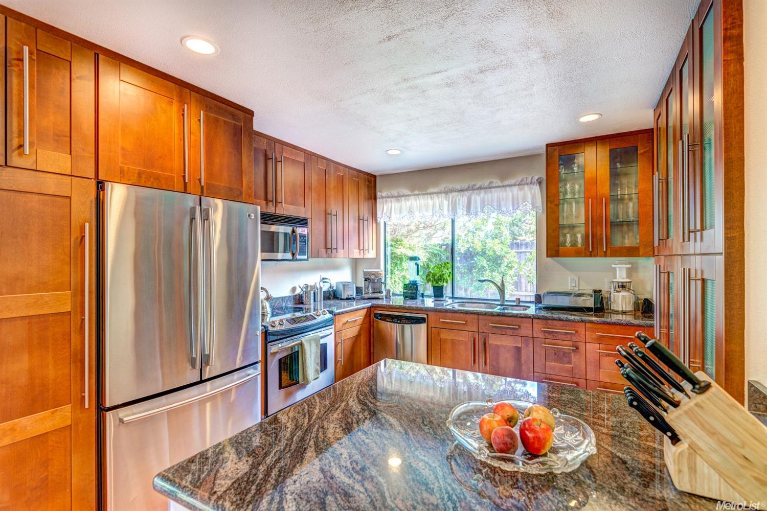 707 Hacienda Ave, Davis, CA 95616 photo 9