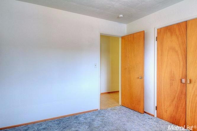 1111 E North St, Manteca, CA 95336 photo 14