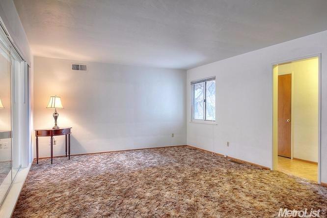 1111 E North St, Manteca, CA 95336 photo 6