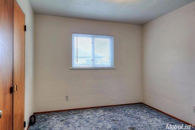 1111 E North St, Manteca, CA 95336 photo 13