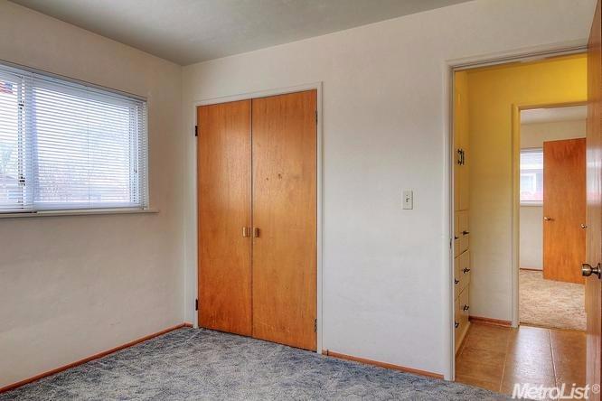 1111 E North St, Manteca, CA 95336 photo 17