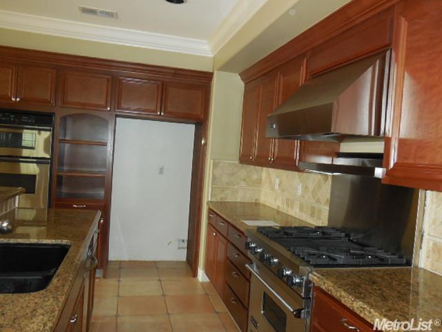 3128 Hutton Pl, Tracy, CA 95377 photo 9