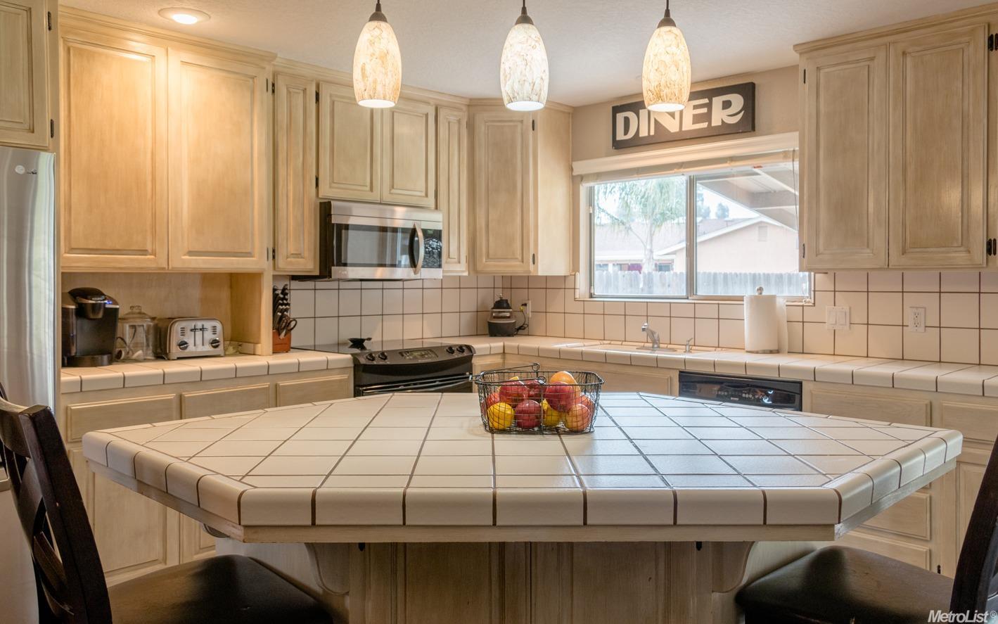 145 Mulholand Dr, Ripon, CA 95366 photo 5
