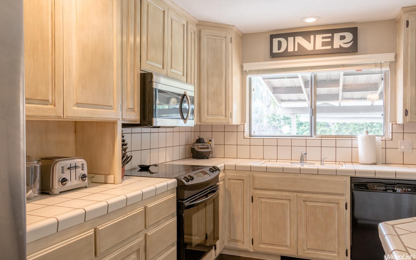 145 Mulholand Dr, Ripon, CA 95366 photo 7