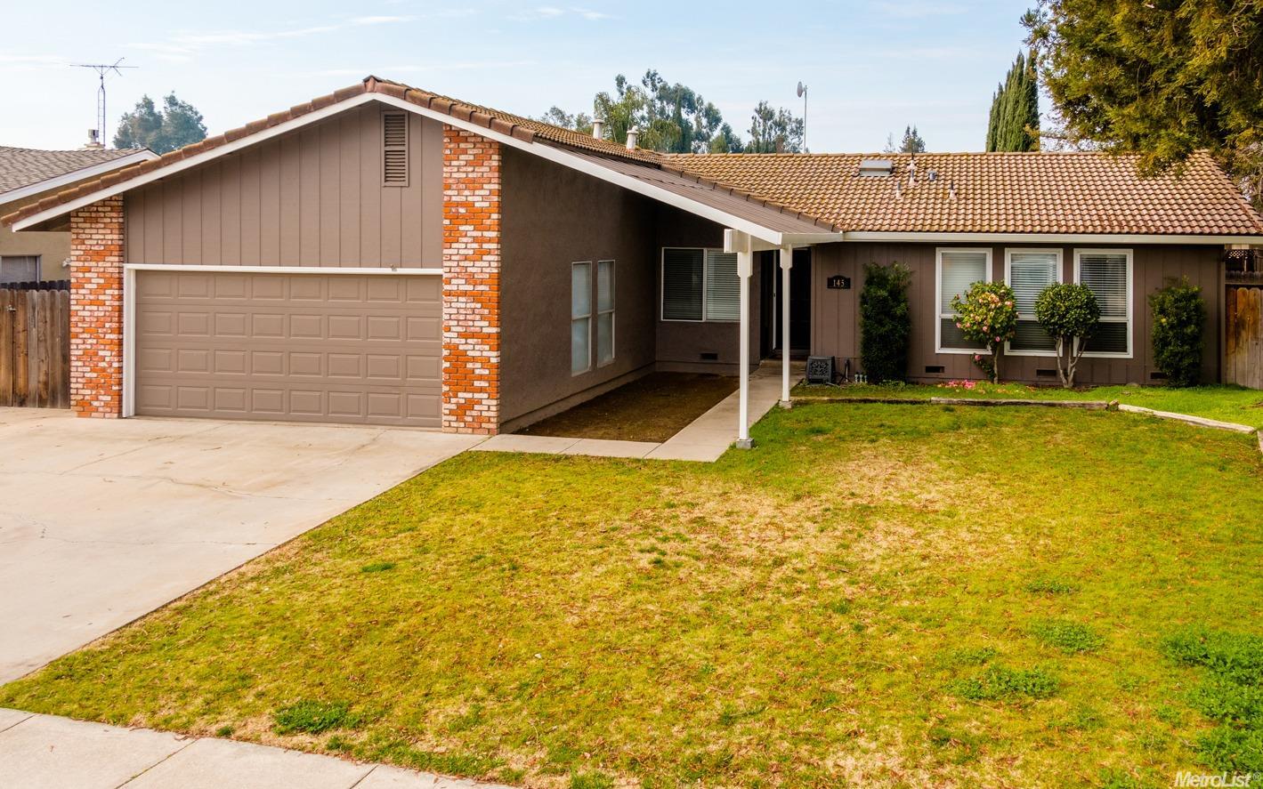 145 Mulholand Dr, Ripon, CA 95366 photo 1