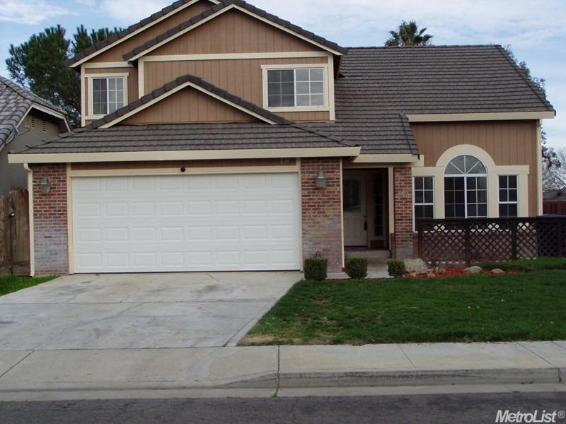 234 Chestnut St, Los Banos, CA 93635 photo 1