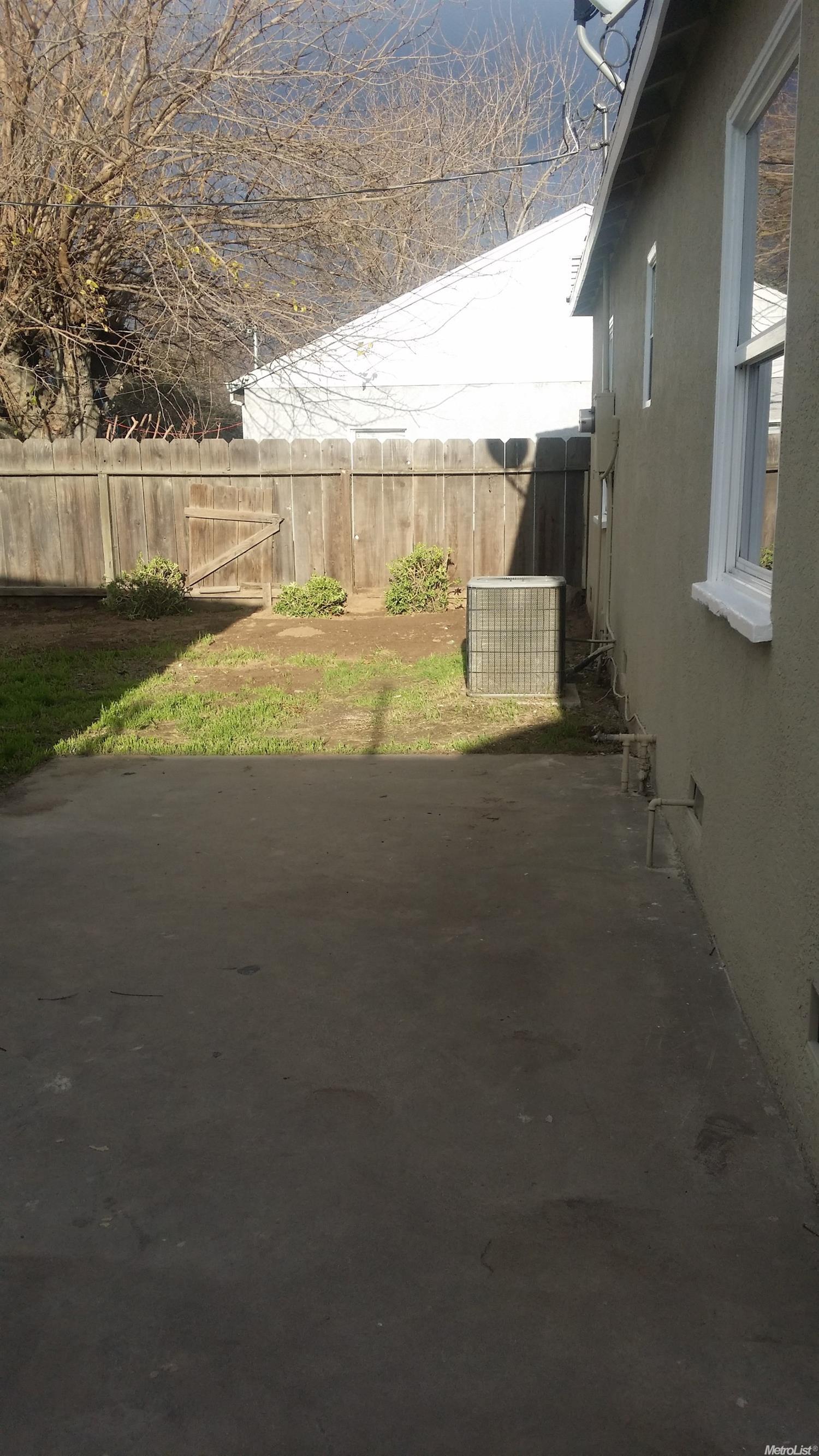 1221 Normandy Dr, Modesto, CA 95351 photo 17