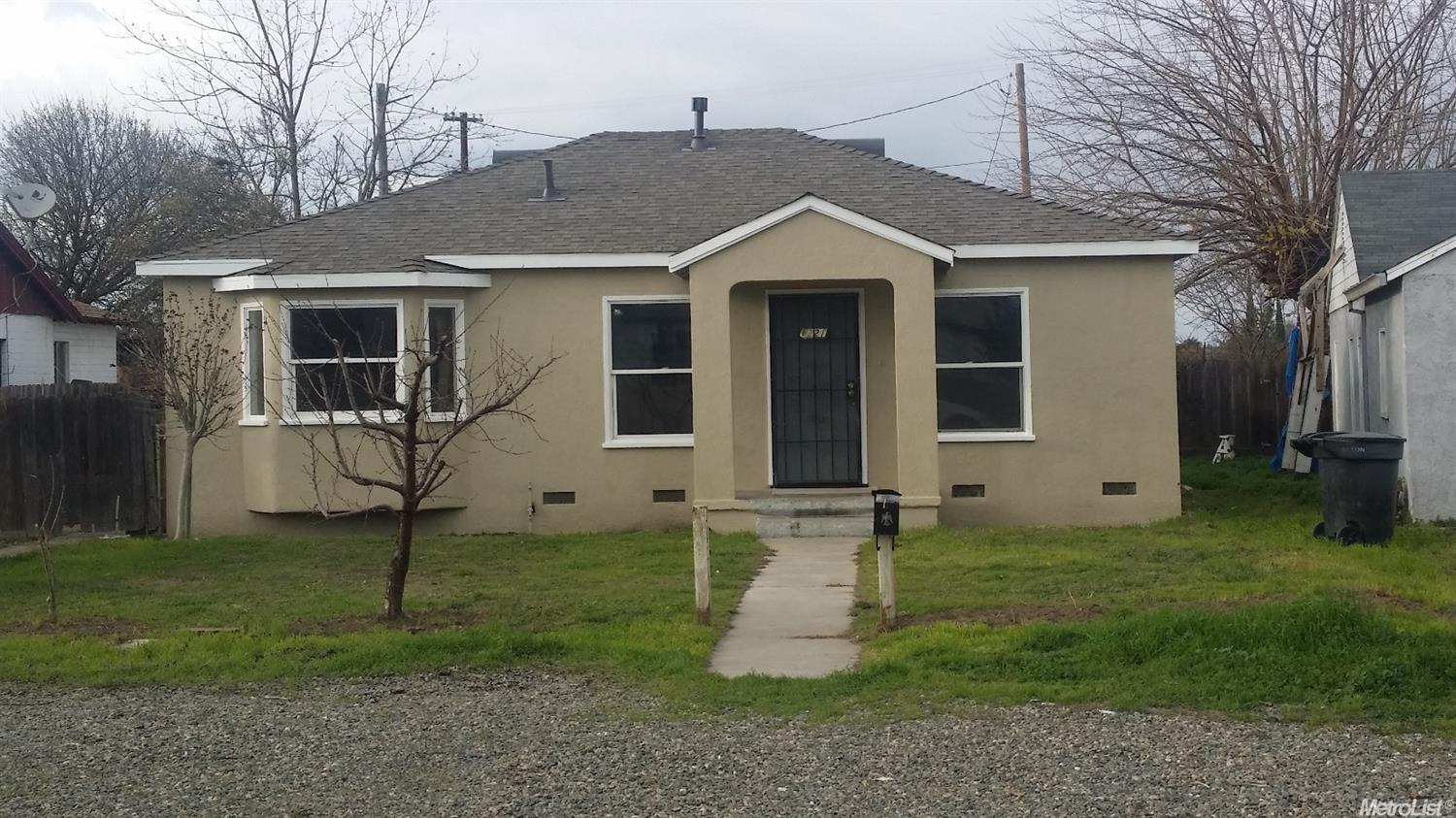 1221 Normandy Dr, Modesto, CA 95351 photo 1