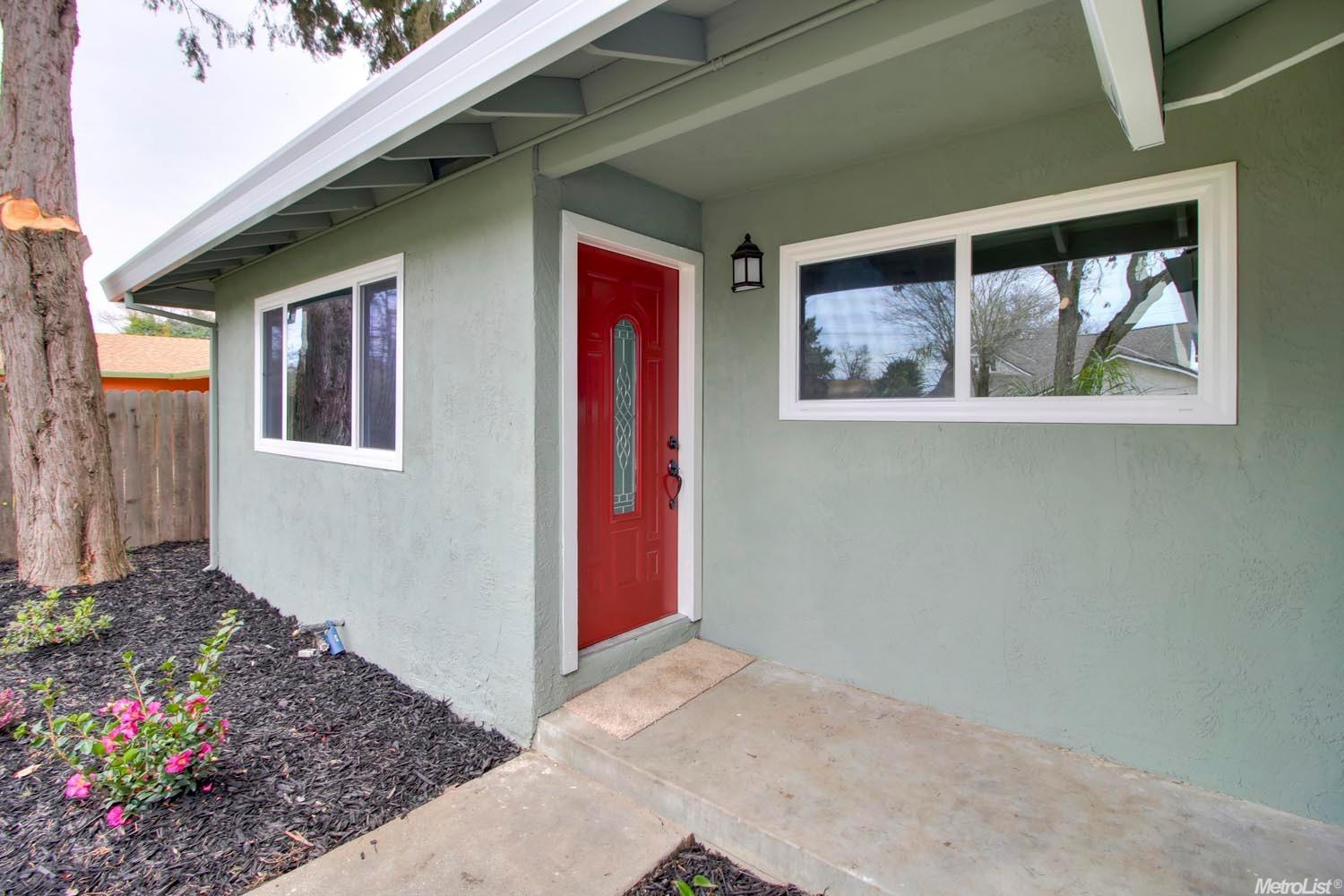 2207 Regis Dr, Davis, CA 95618 photo 2