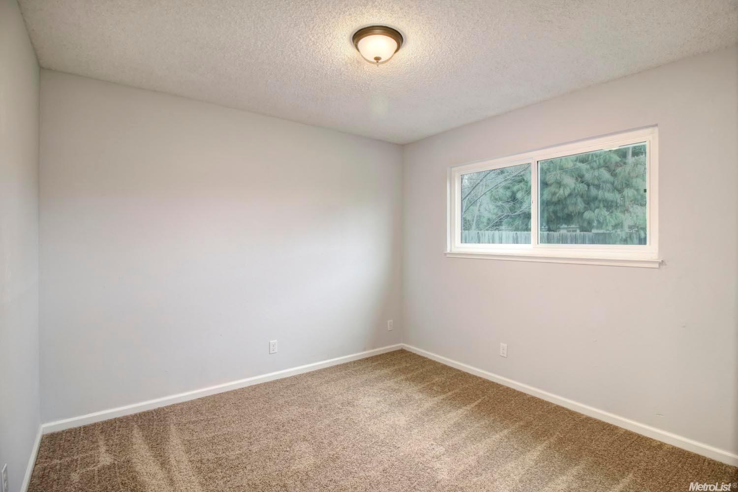 2207 Regis Dr, Davis, CA 95618 photo 19