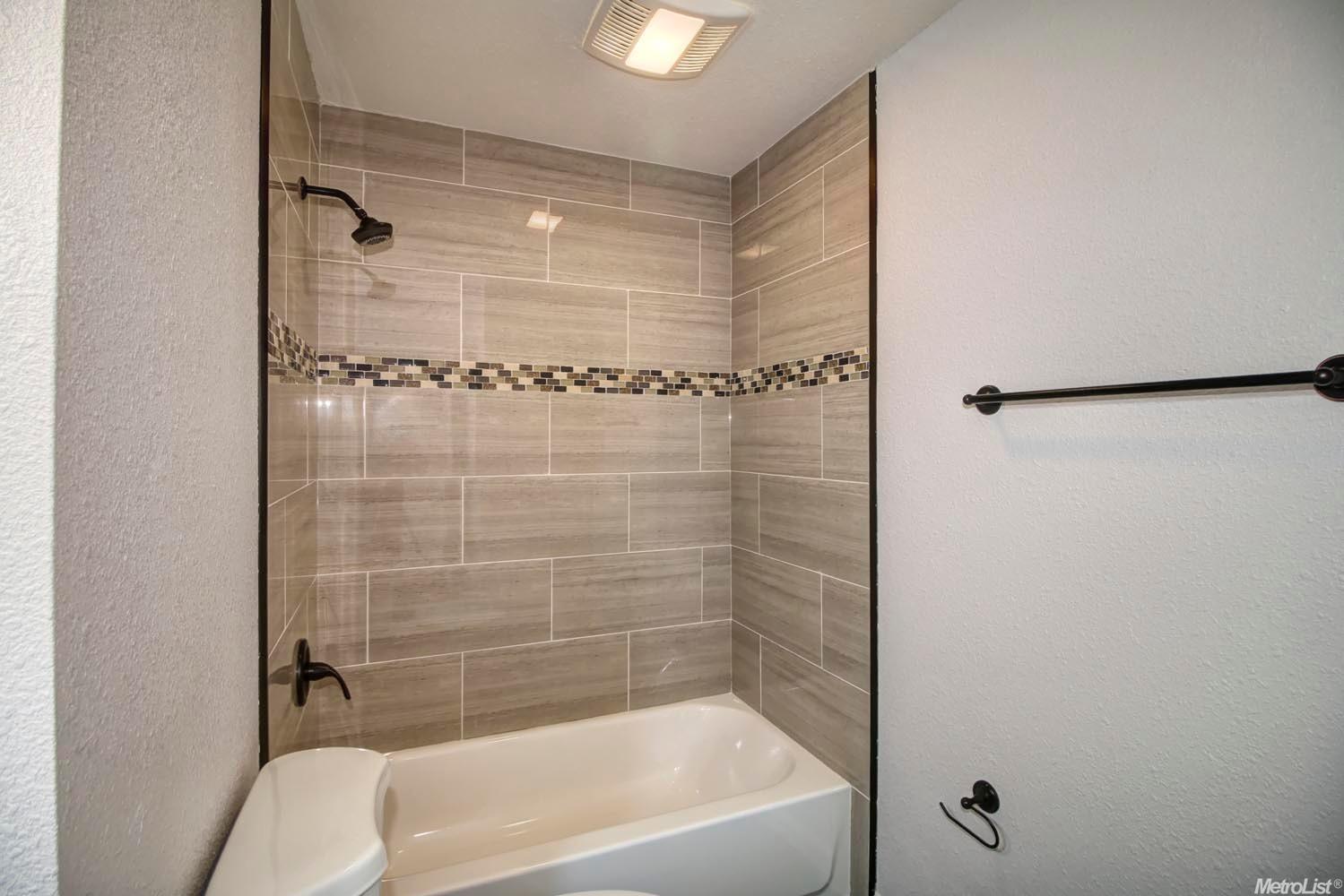 2207 Regis Dr, Davis, CA 95618 photo 21